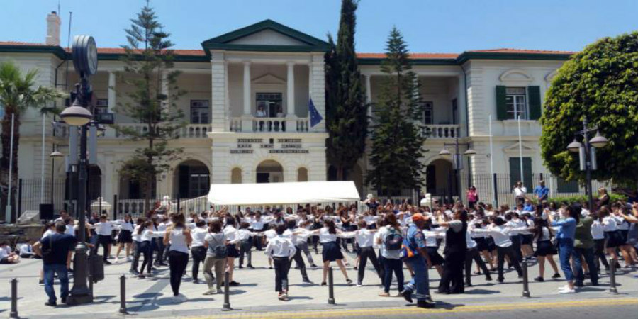 ΛΕΜΕΣΟΣ: Διαμαρτυρία από ιδιοκτήτες διαφόρων ιδιωτικών σχολών